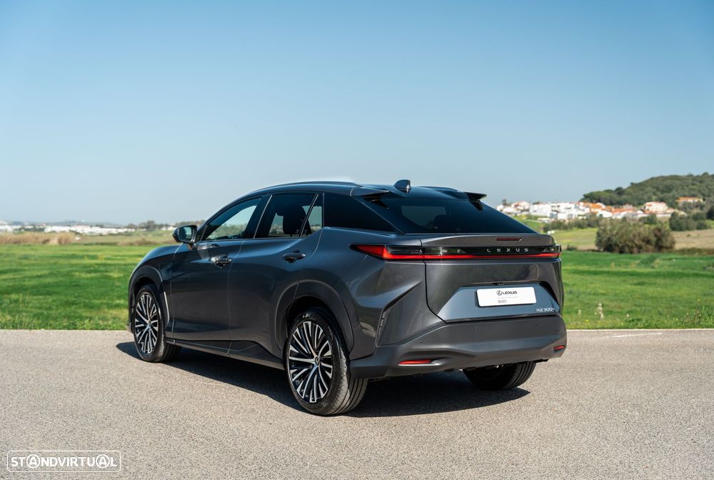 Lexus RZ 300e Premium - 3