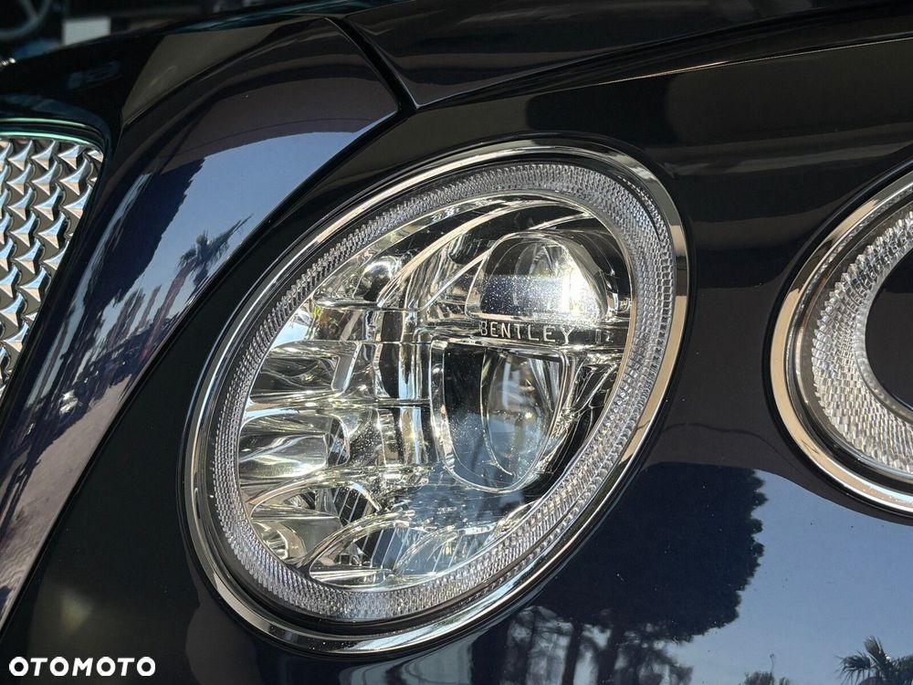 Bentley Bentayga - 3