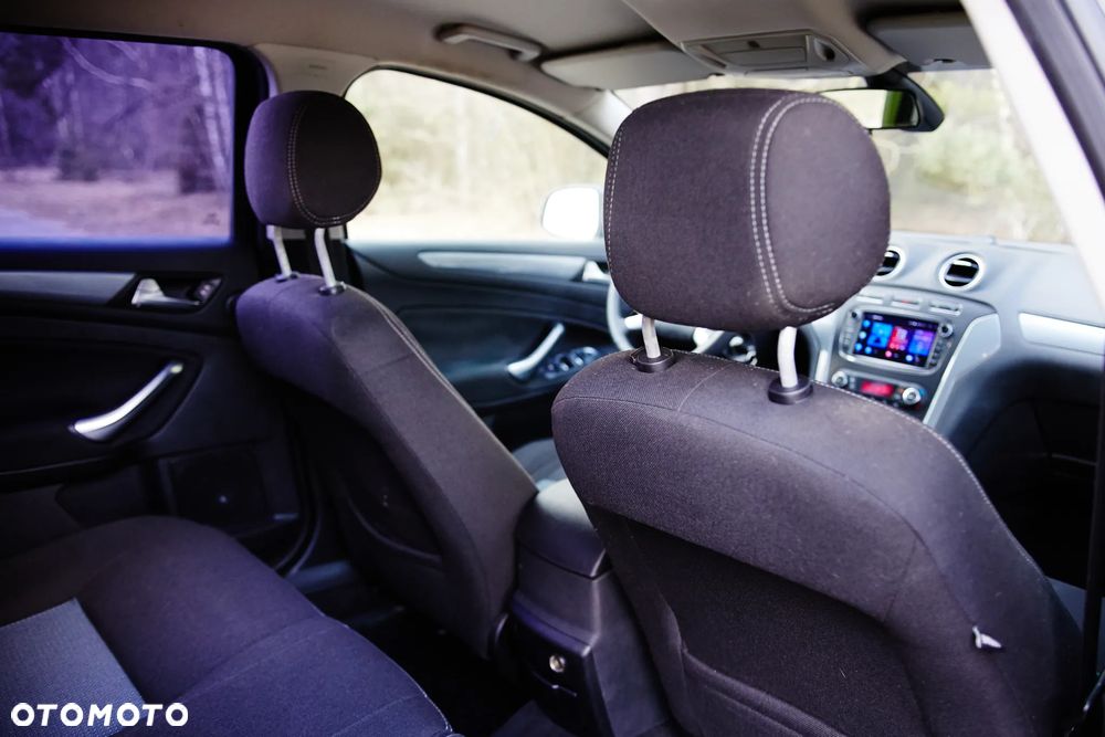 Ford Mondeo 2.0 TDCi Titanium - 27