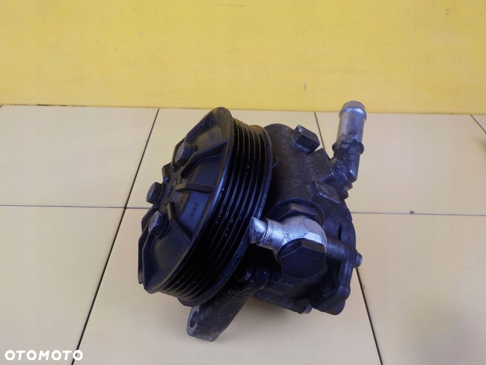 BMW E90 325i E60 X3 Z4 2.5 B 07r N52B25AF pompa wspomagania - 1