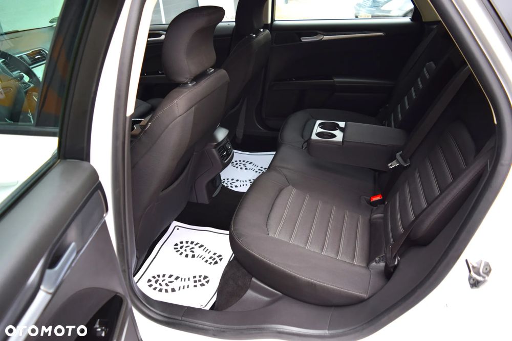Ford Mondeo SW 2.0 TDCi Titanium - 33
