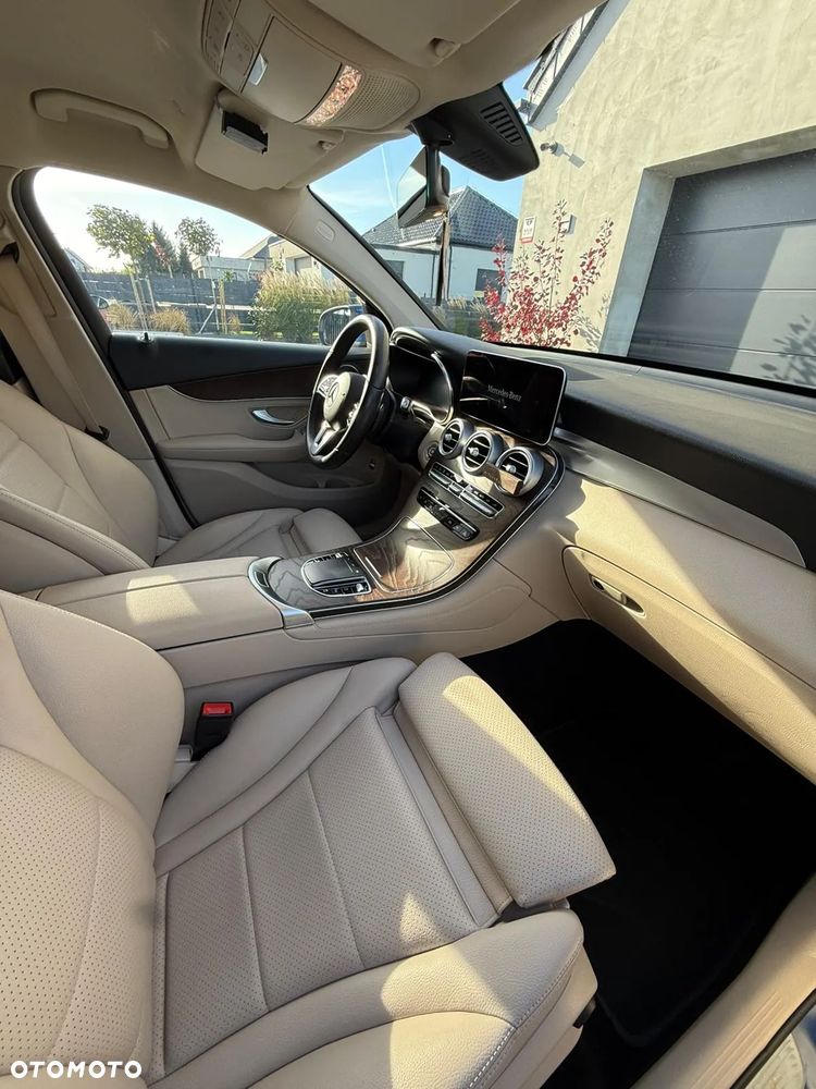 Mercedes-Benz GLC - 10