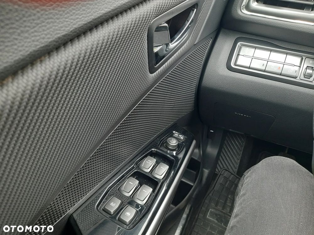 SsangYong/KGM Tivoli 1.5 T-GDI Sapphire - 16