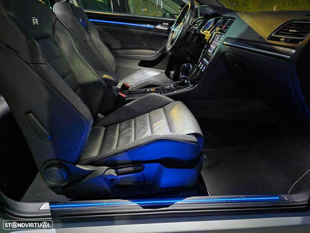 VW Golf R 2.0 TSI OPF 4Motion DSG - 26