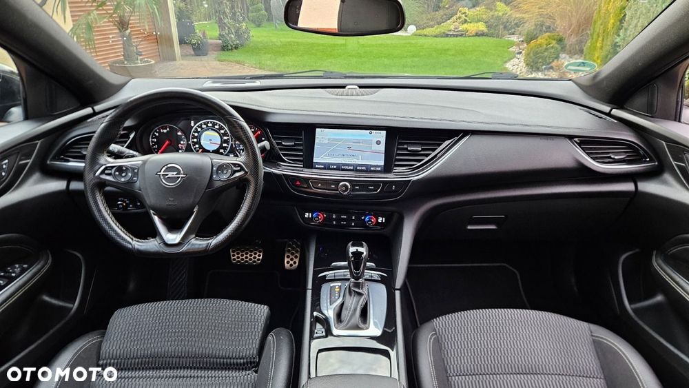 Opel Insignia - 15