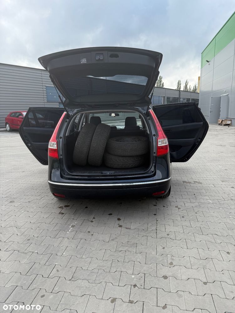 Hyundai i30 1.6 CRDi Comfort World Cup - 15
