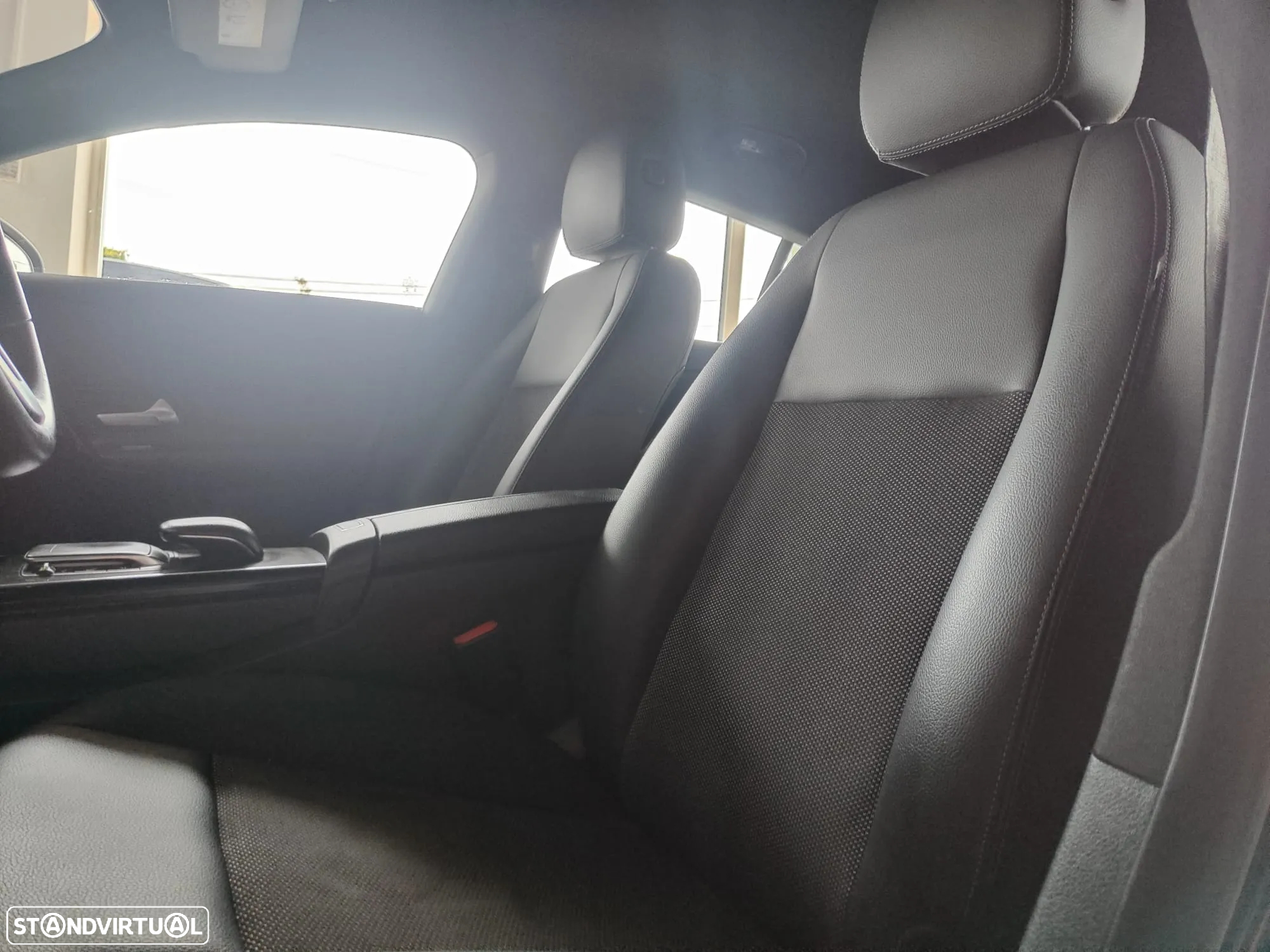Mercedes-Benz CLA 180 d Shooting Brake Progressive Aut. - 25