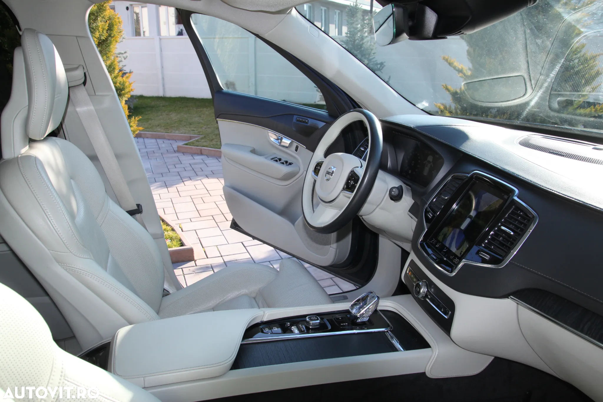 Volvo XC 90 - 29