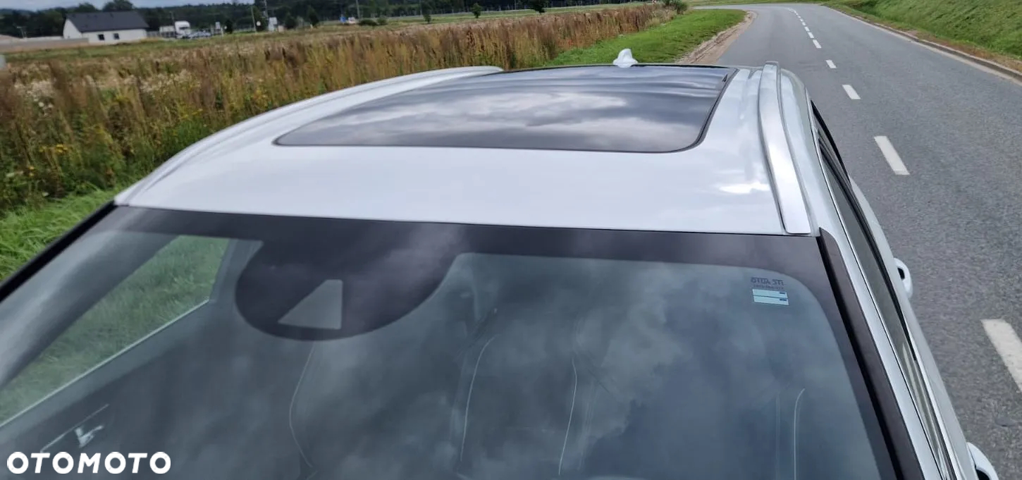Volvo XC 60 T6 GPF AWD R-Design - 6