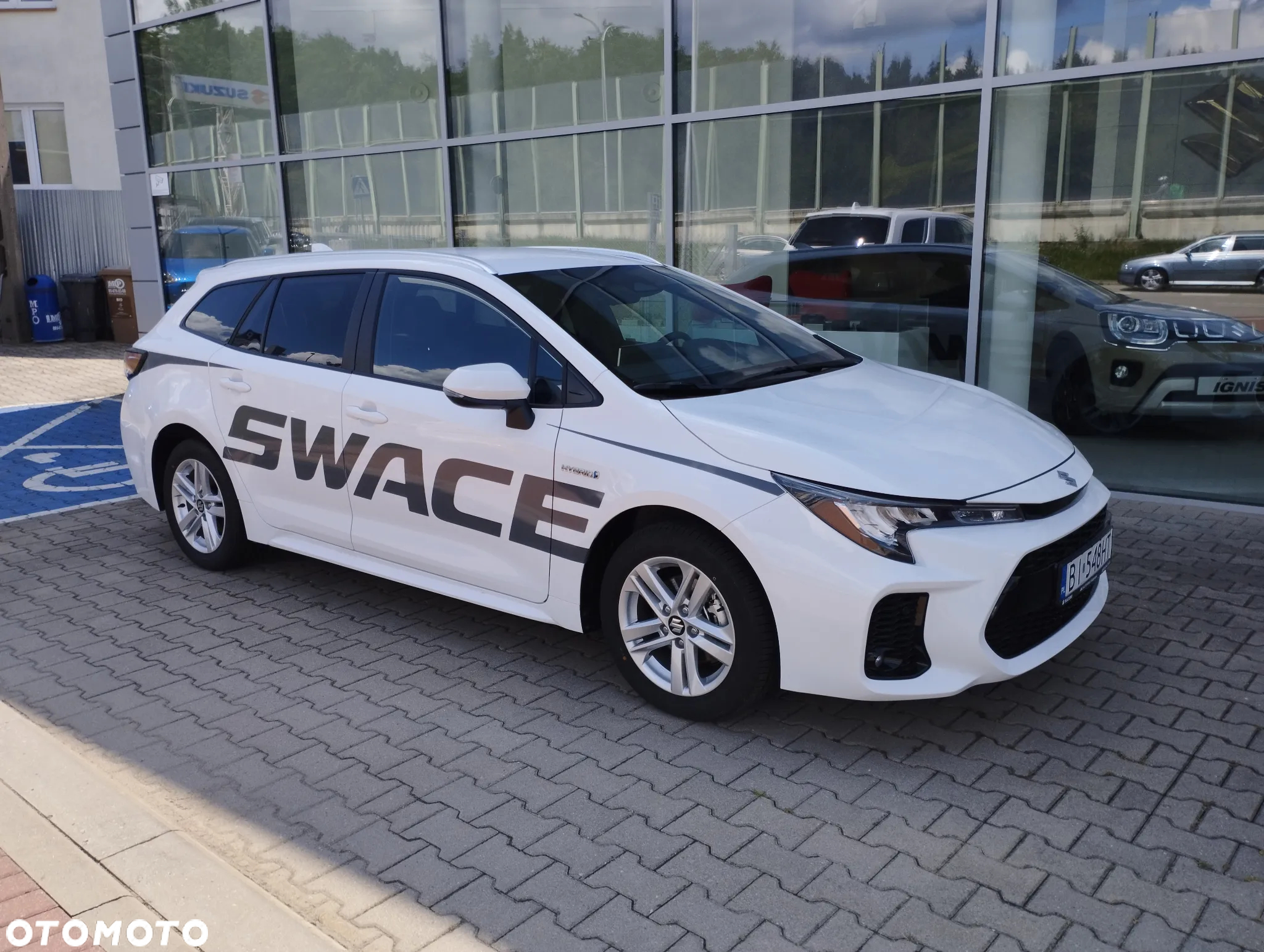 Suzuki Swace 1.8 Hybrid Premium Plus CVT - 24