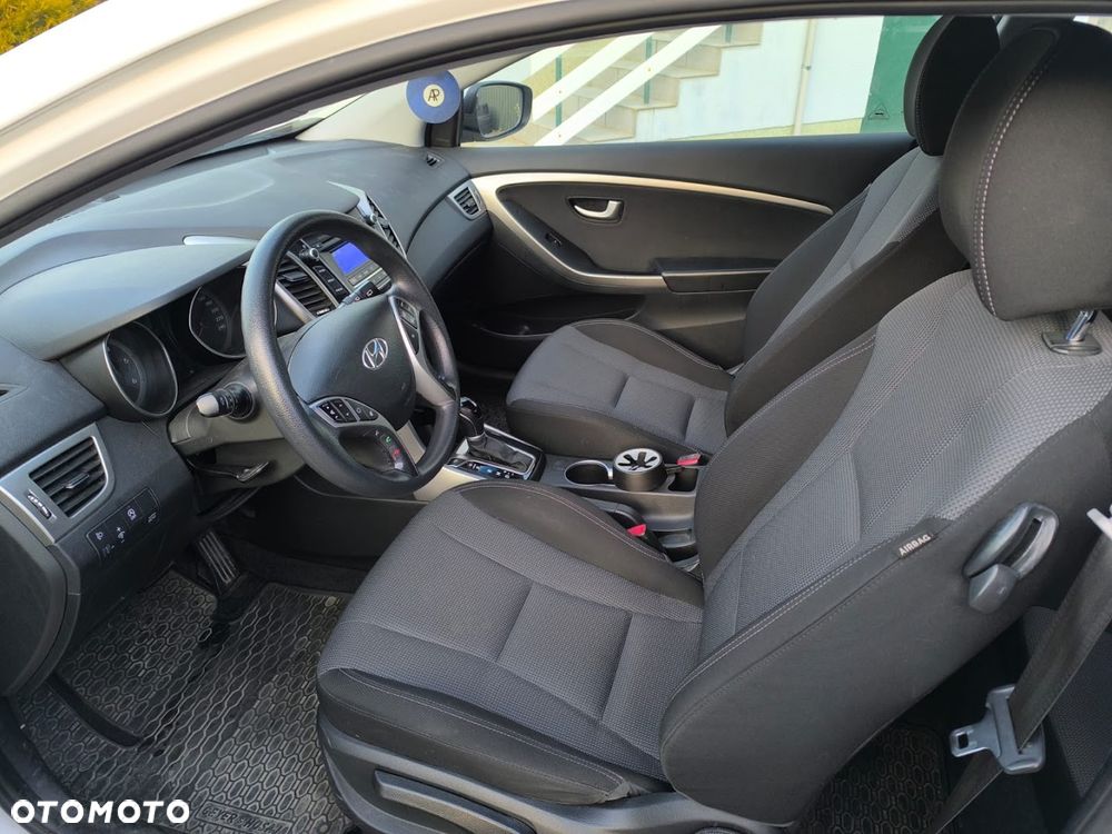 Hyundai i30 1.6 CRDi Comfort DCT - 7