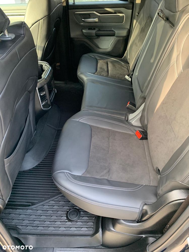 RAM 1500 5.7 Crew Cab Limited - 31