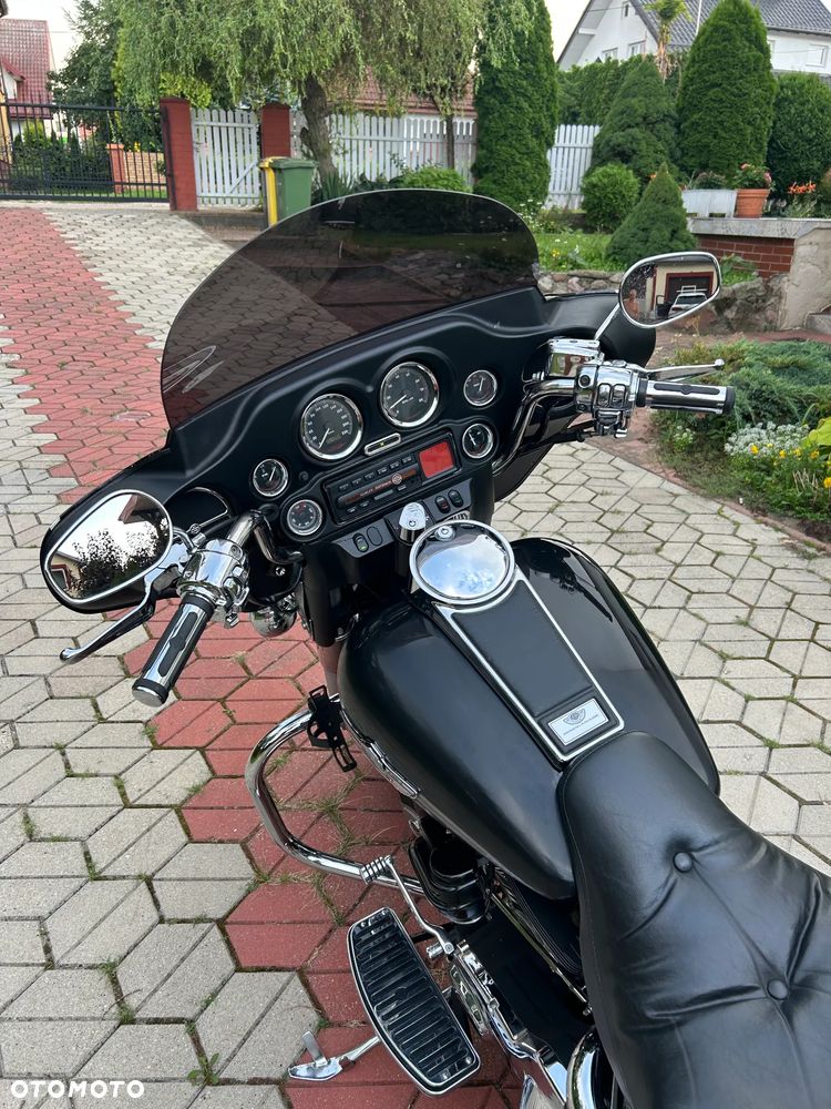 Harley-Davidson FLH Electra Glide - 22