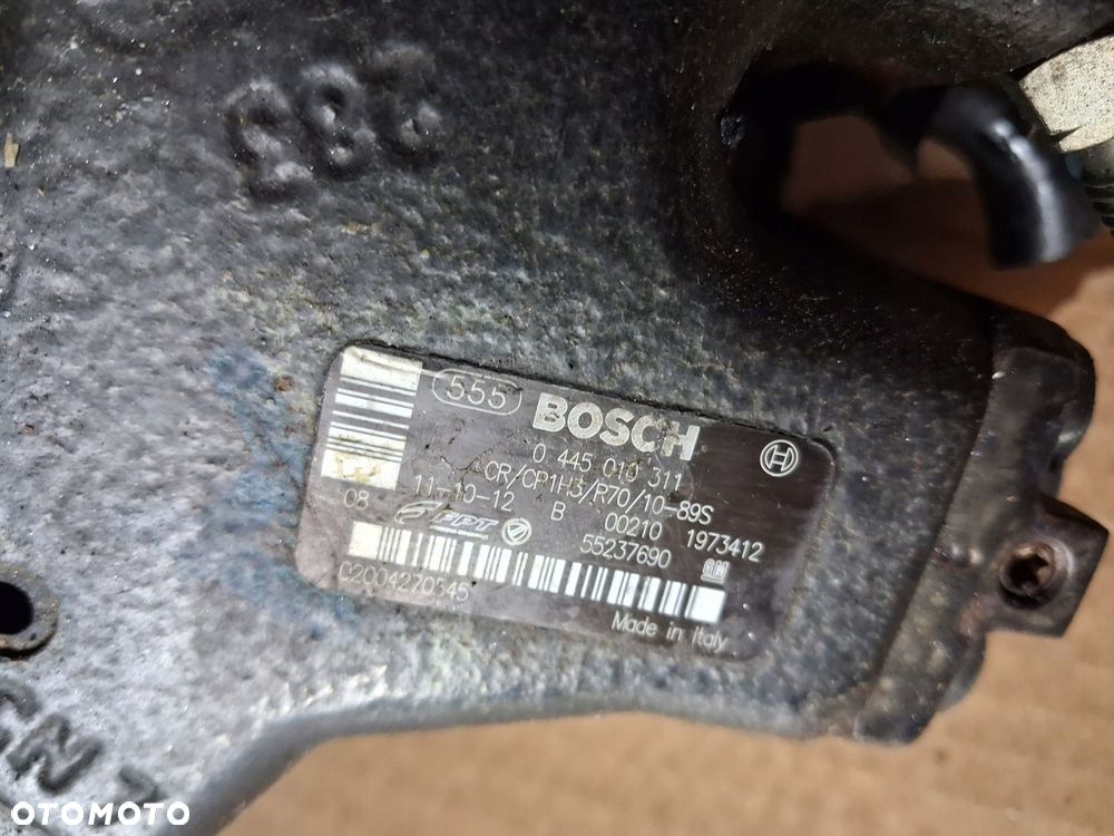 Pompa wtryskowa Opel Astra J Fiat Doblo II 1.3 JTD 55237690 0445010311 - 2