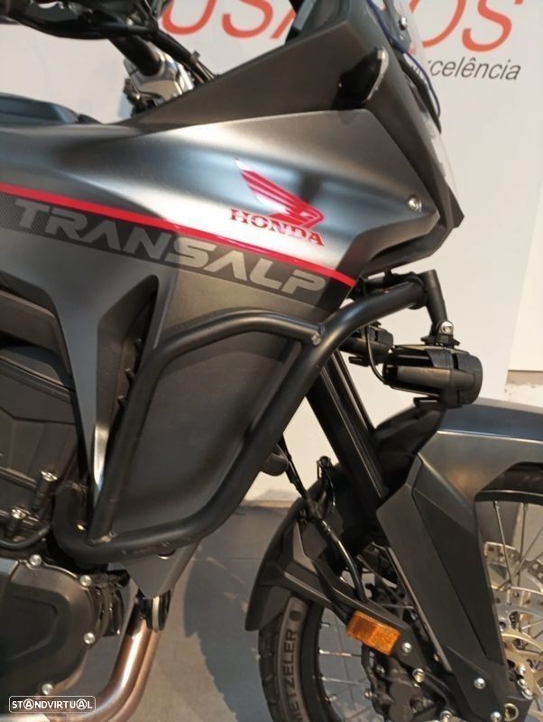 Honda Transalp 750 - 3