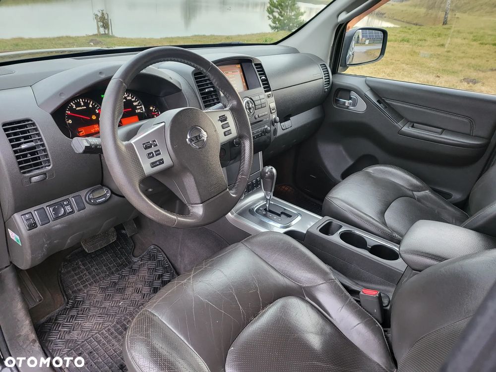 Nissan Navara 3.0 D V6 Platinum Long - 6
