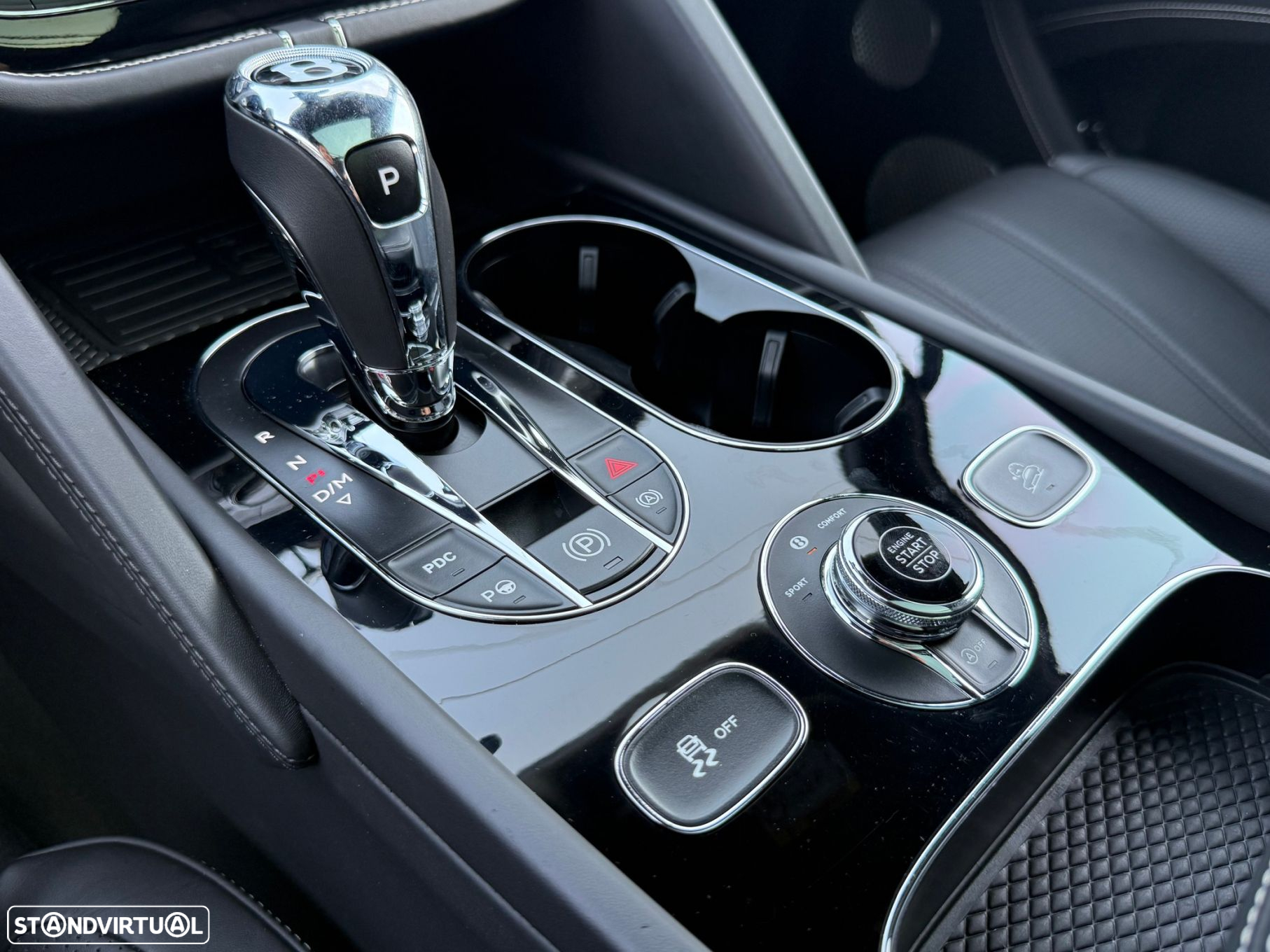Bentley Bentayga V8 Atelier Edition - 48