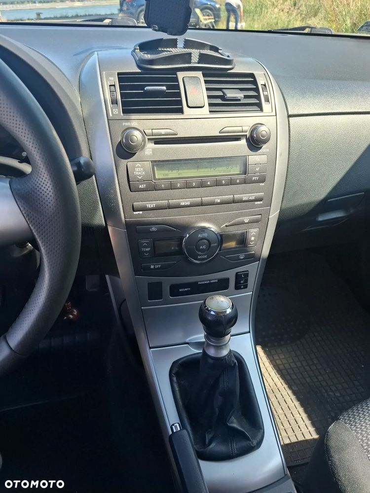 Toyota Corolla 1.6 2010 - 6