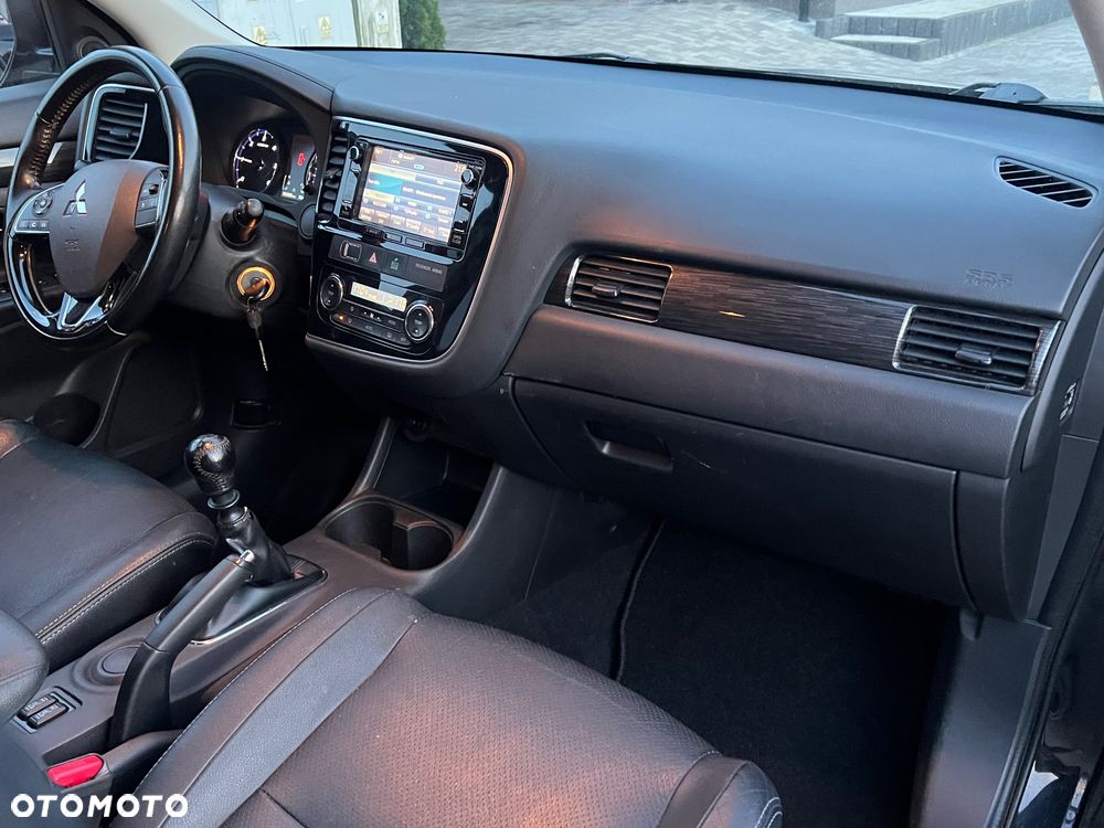 Mitsubishi Outlander 2.2 DI-D 2WD Invite - 20