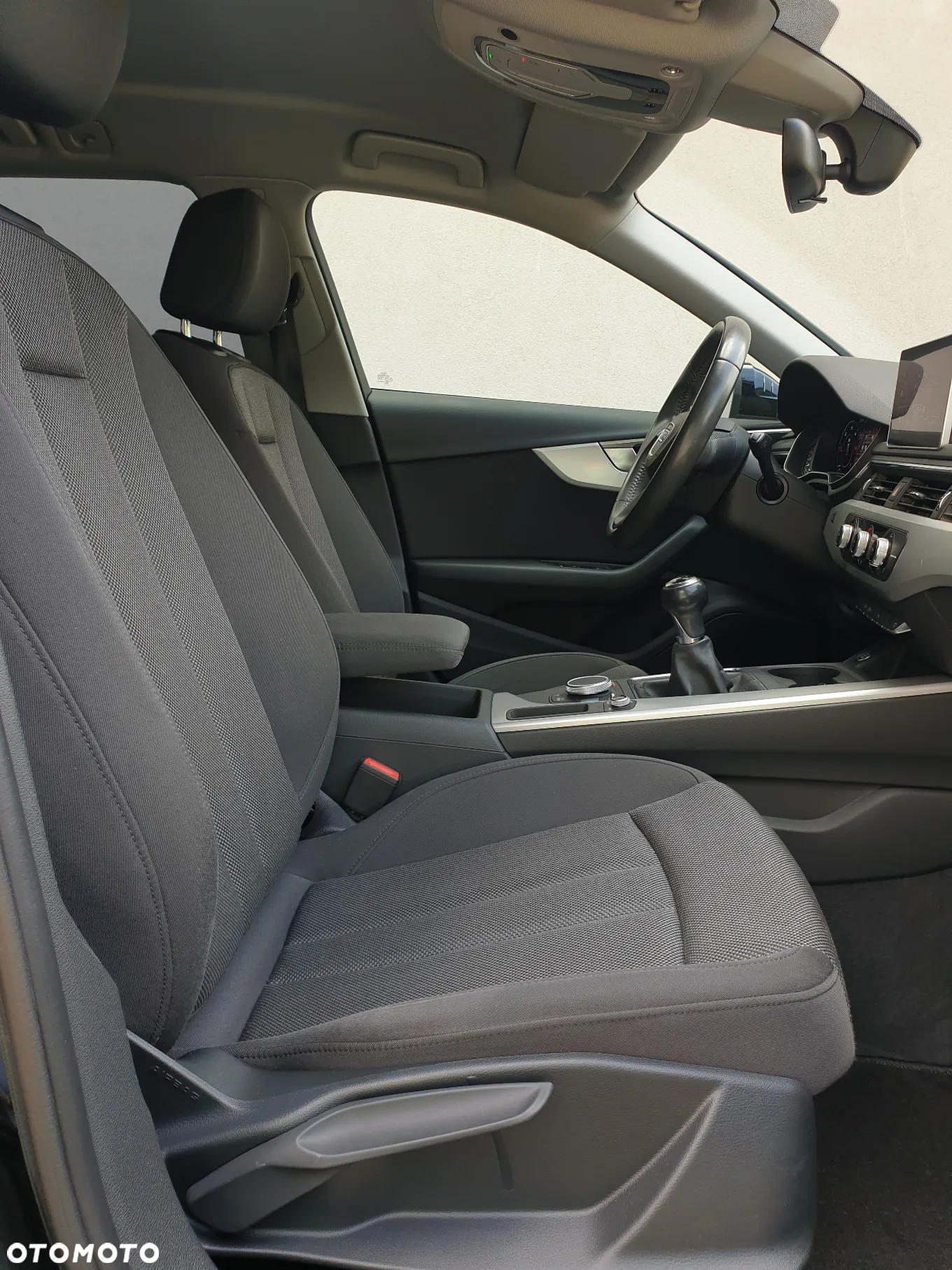 Audi A4 Avant 2.0 TDI ultra - 26