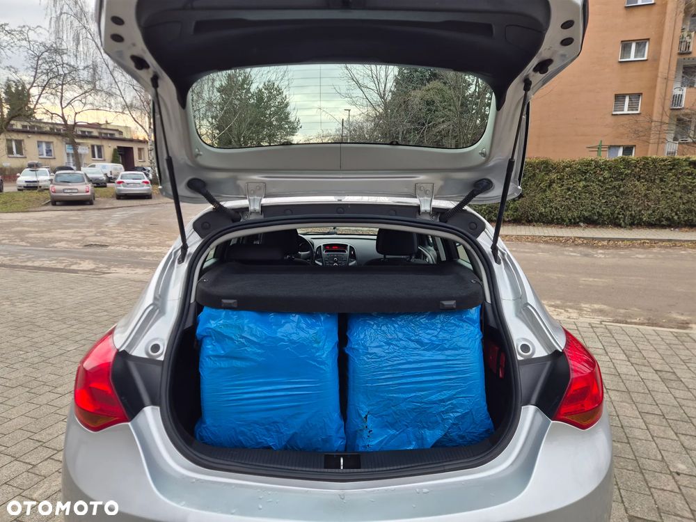 Opel Astra 1.6 Essentia EU6 - 17