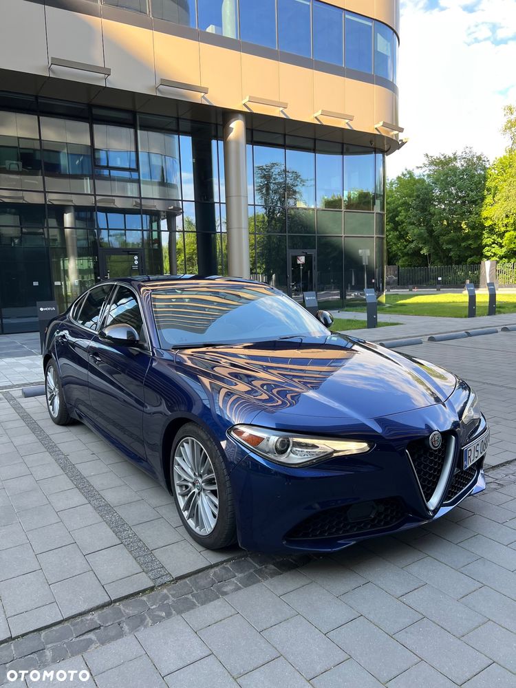 Alfa Romeo Giulia - 5