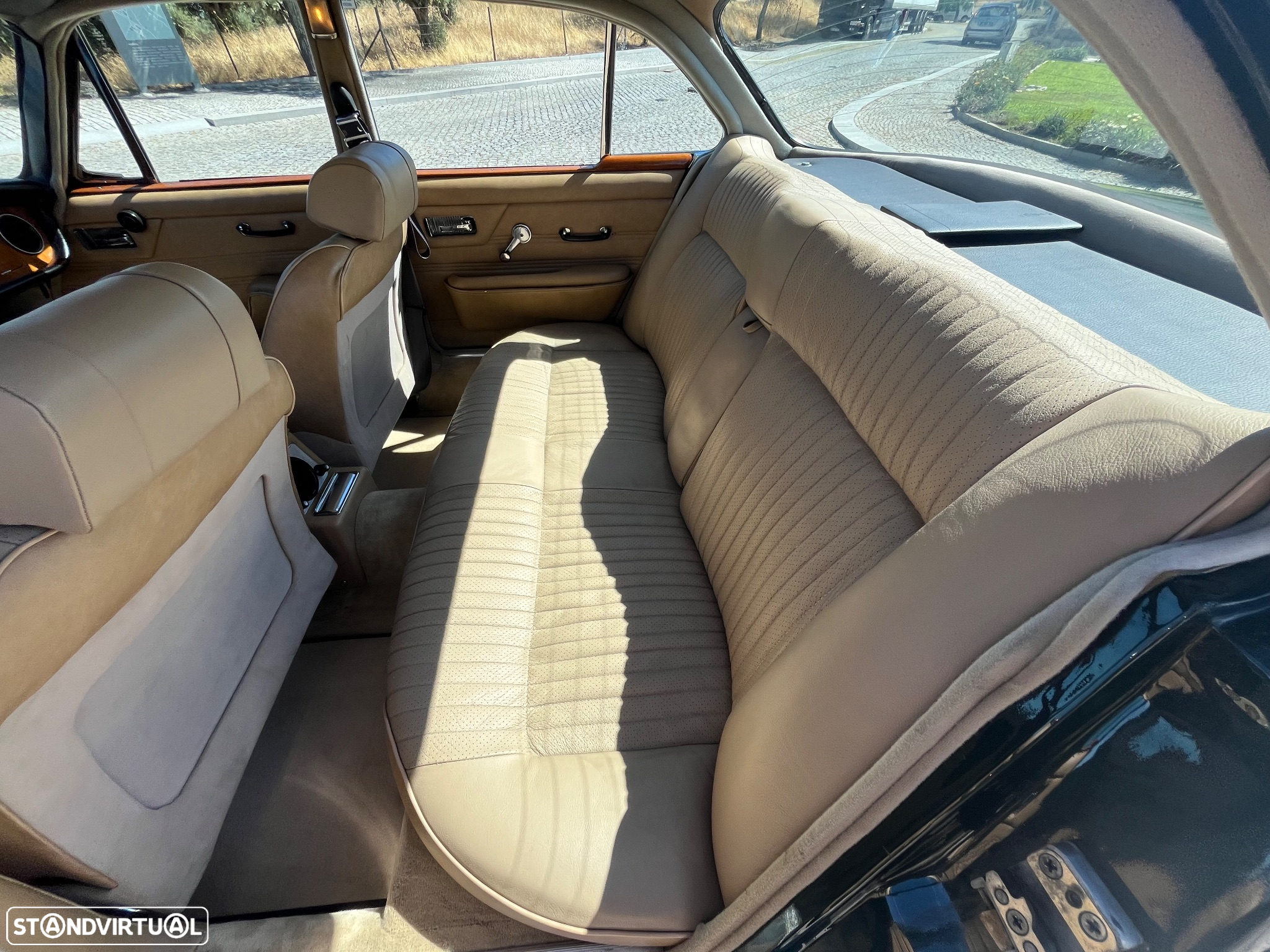 Jaguar XJ - 22