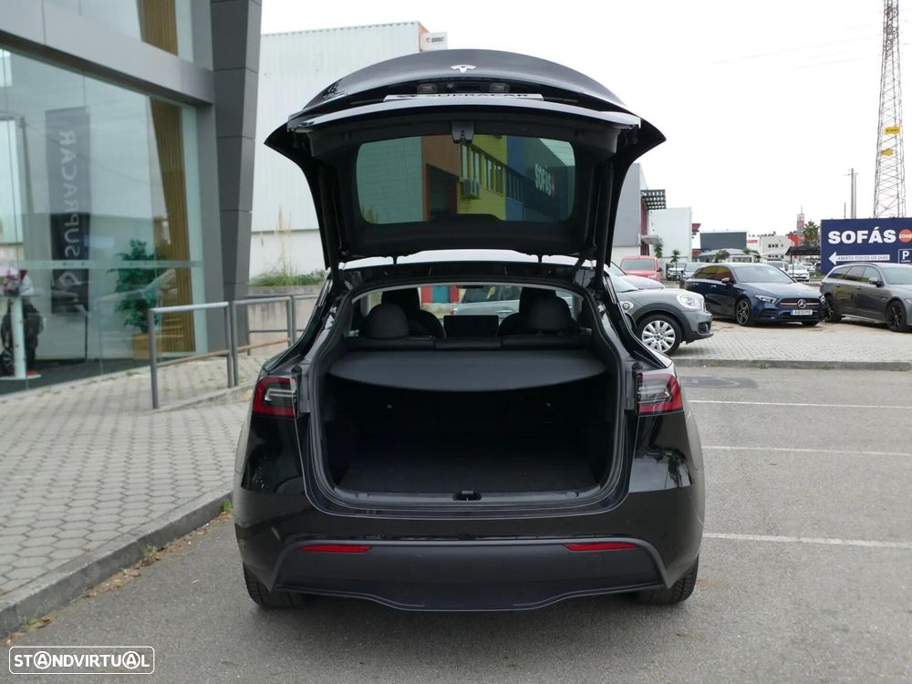 Tesla Model Y Standard - 15