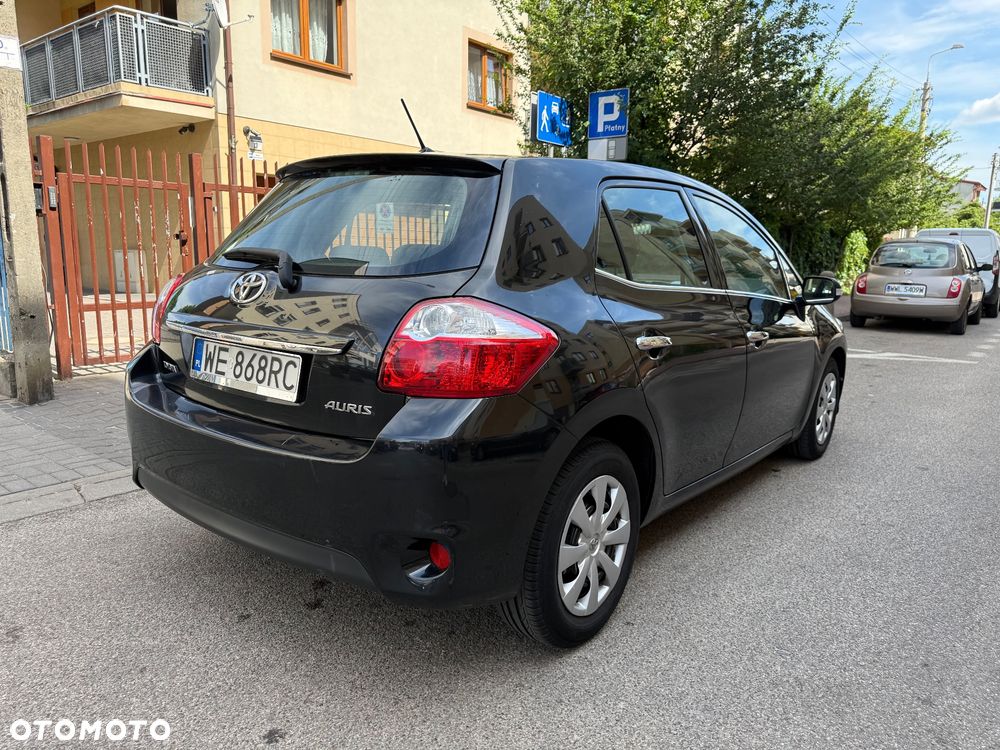 Toyota Auris 1.4 D-4D Life - 3