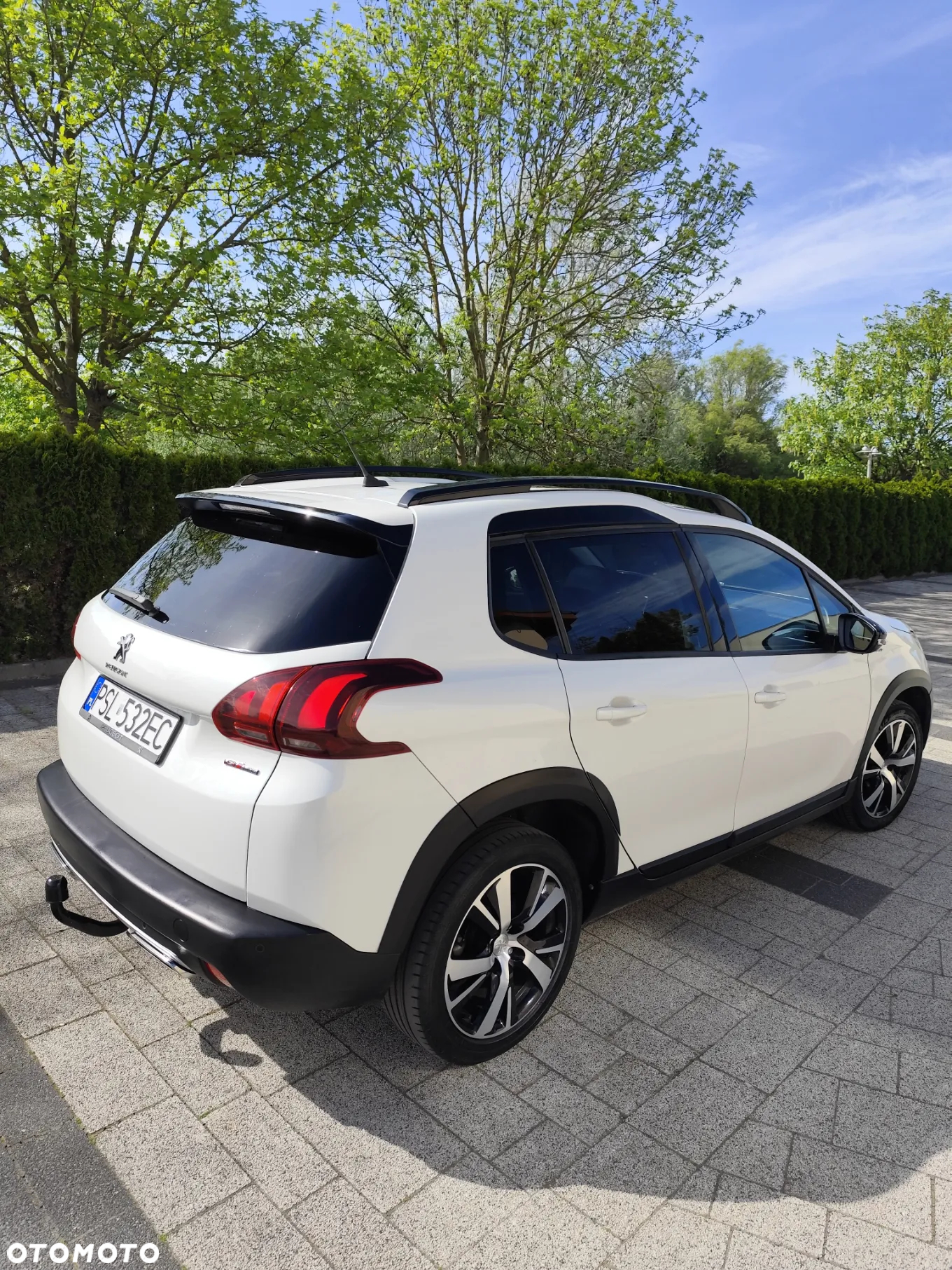 Peugeot 2008 - 8