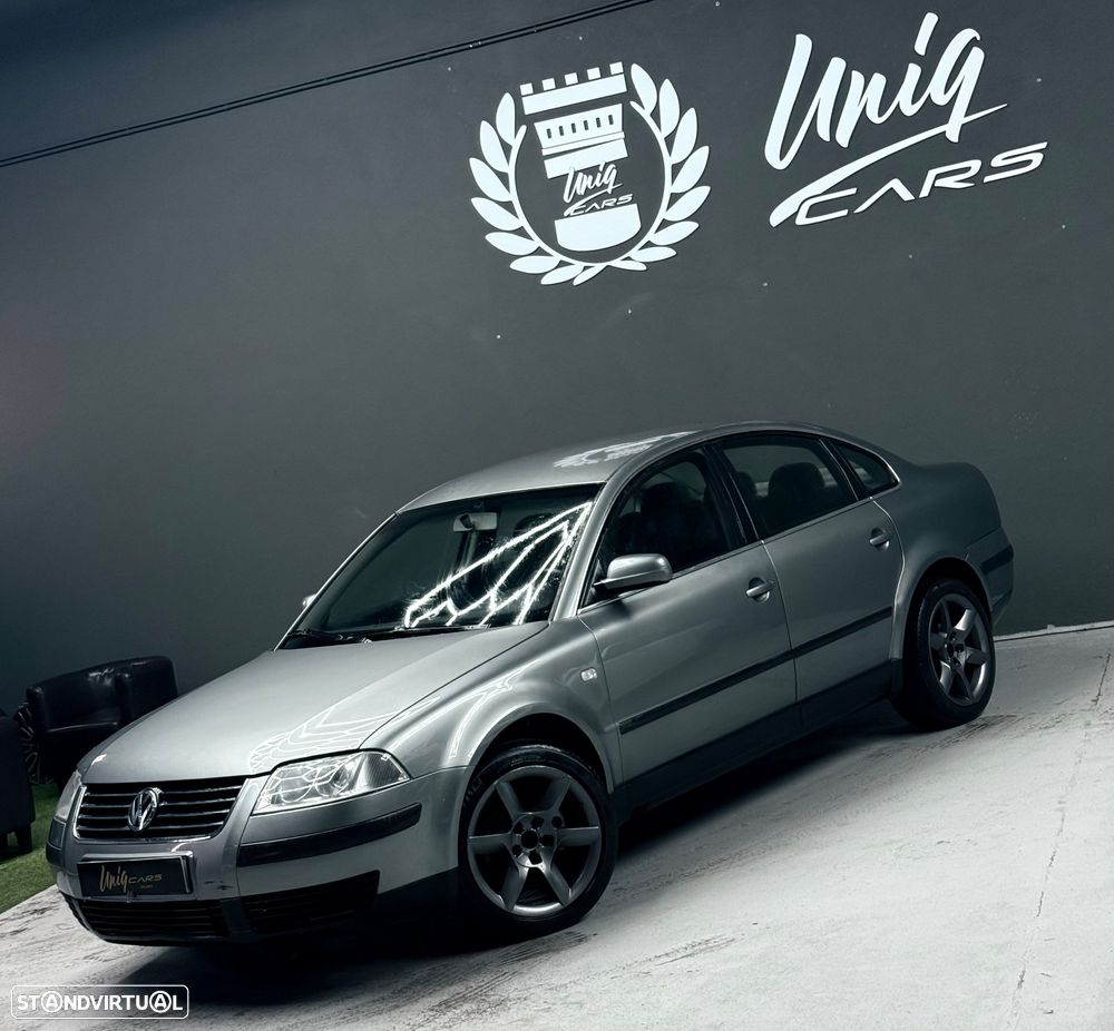 VW Passat 1.9 TDi Comfortline - 3
