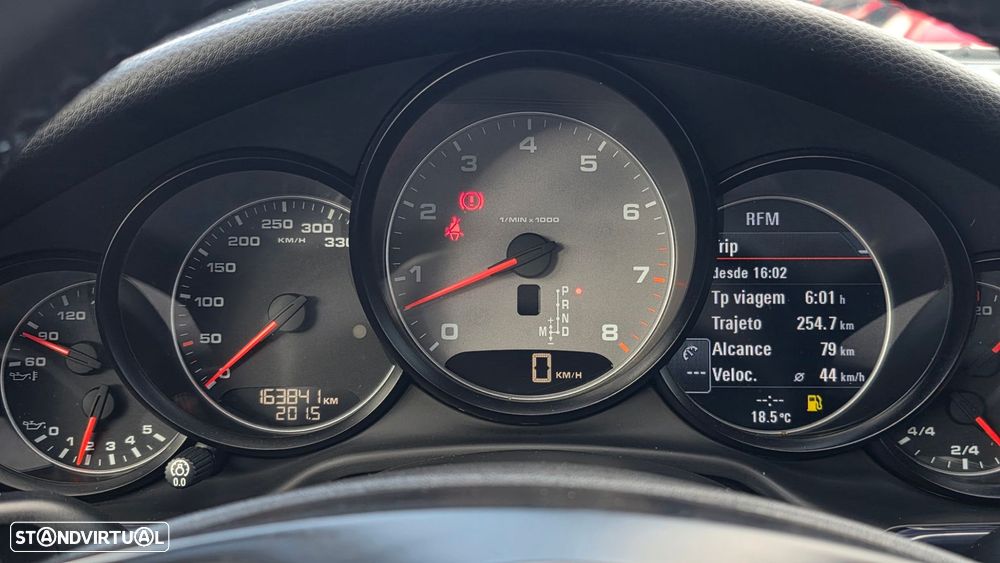 Porsche Panamera S PDK - 25