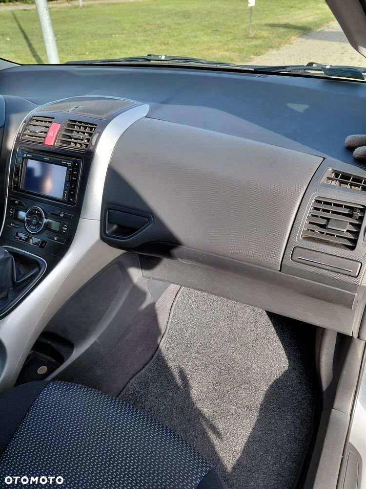 Toyota Auris 1.33 VVT-i Terra - 10