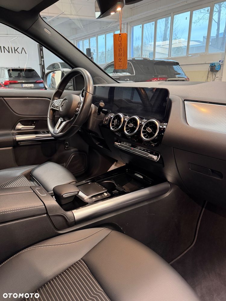 Mercedes-Benz GLA 180 Progressive - 7