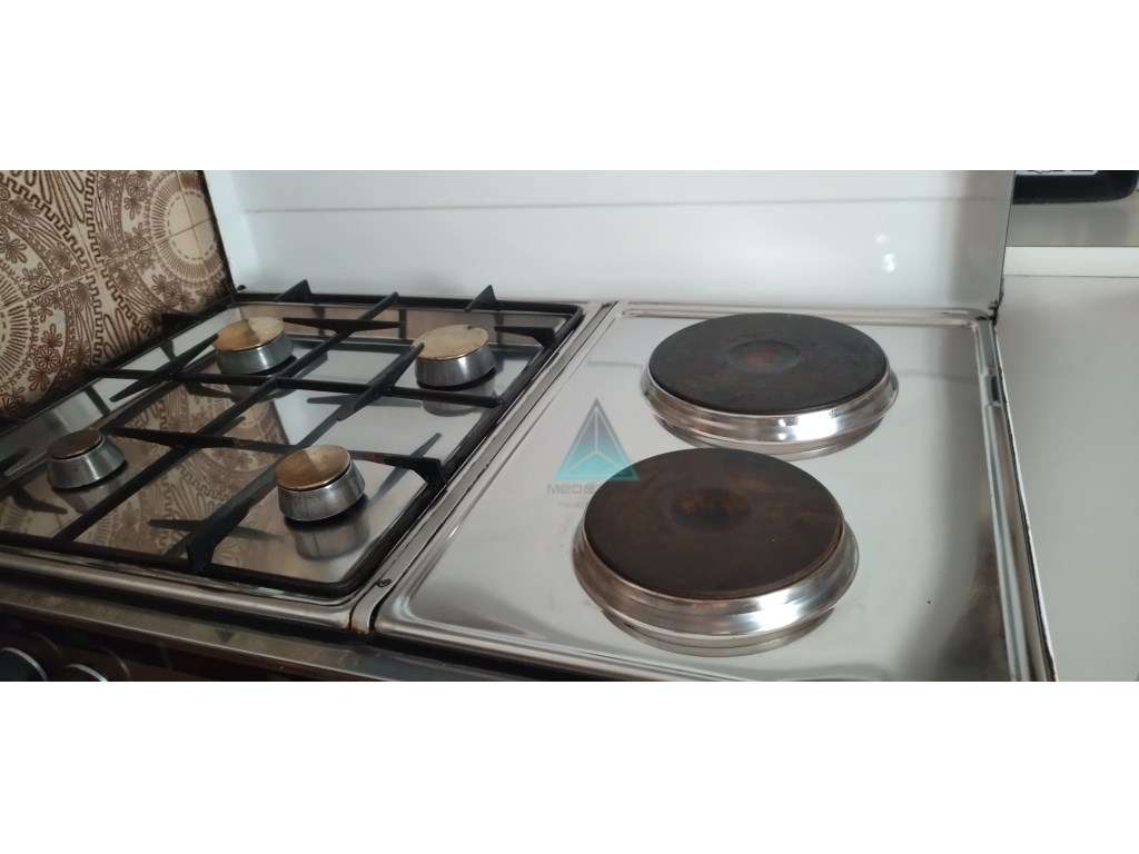 Apartamento T1 Mobilado e Equipado - Fogueteiro (não ligar, enviar ... - Grande imagem: 2/36