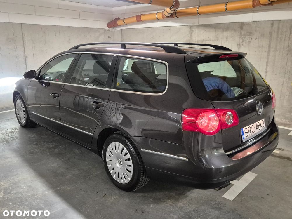 Volkswagen Passat 2.0 TDI DPF Highline - 3