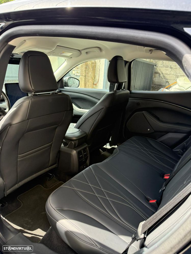 Ford Mustang Mach-E Standard - 13