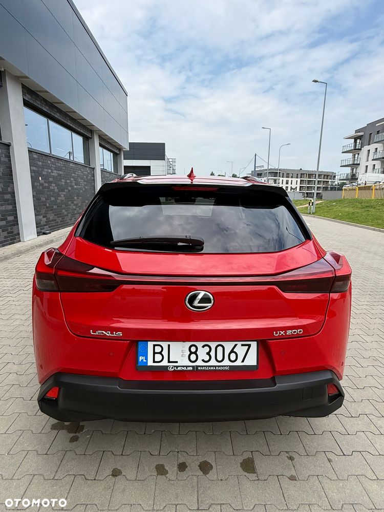 Lexus UX - 9