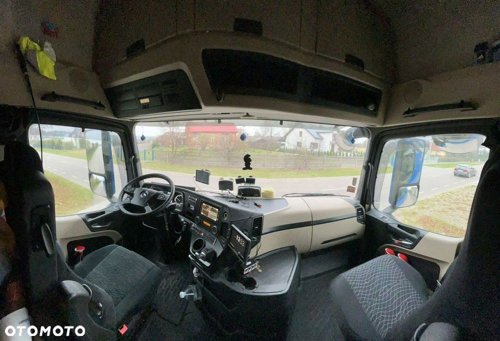 Mercedes-Benz 1845 - 18