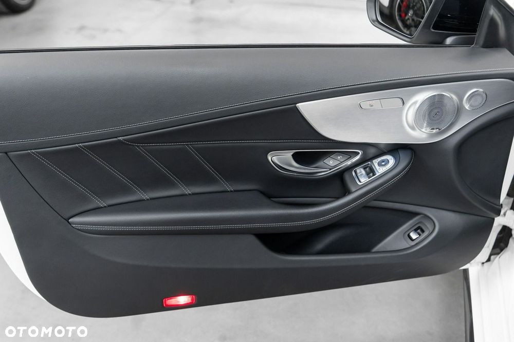 Mercedes-Benz Klasa C AMG 63 AMG Speedshift MCT 9G - 29