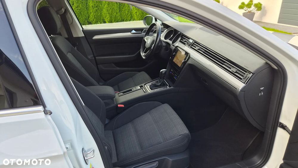 Volkswagen Passat Variant 2.0 TDI BMT Highline DSG - 8