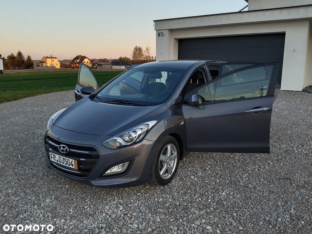 Hyundai i30 blue 1.4 Classic Navigation - 27