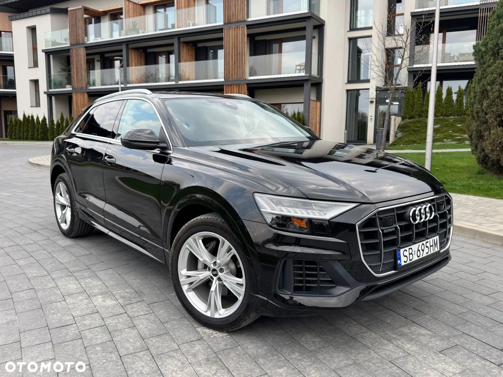 Audi Q8 55 TFSI quattro tiptronic - 12