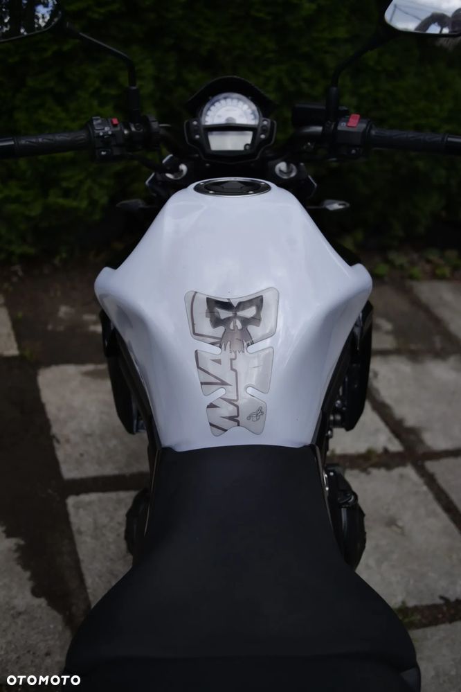 Kawasaki ER - 11