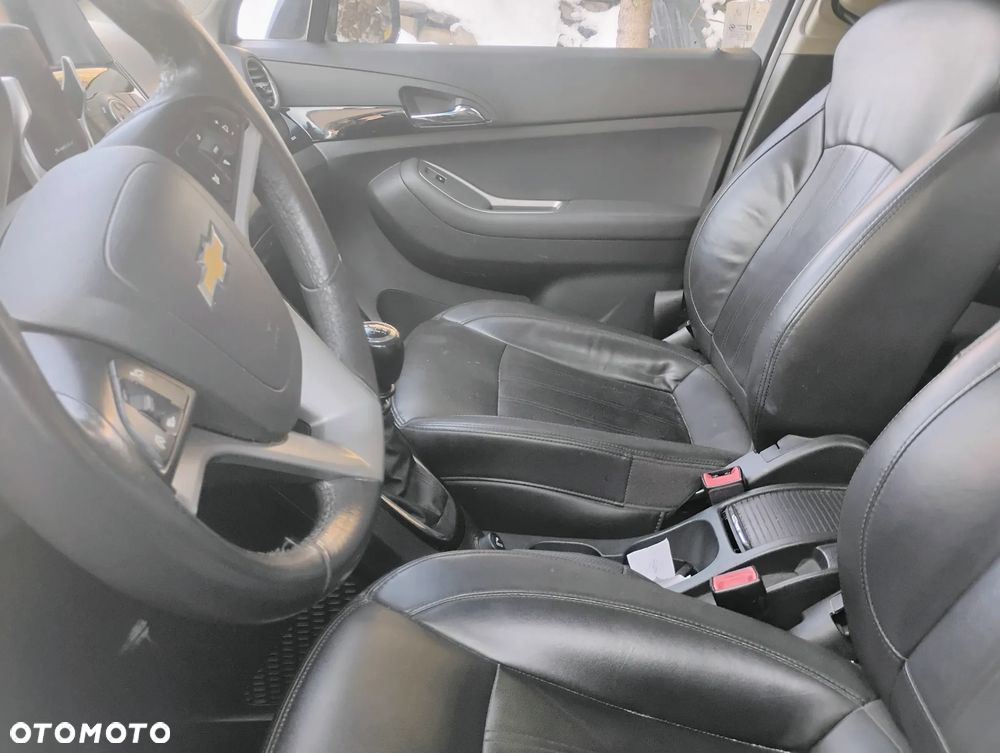 Chevrolet Orlando - 13