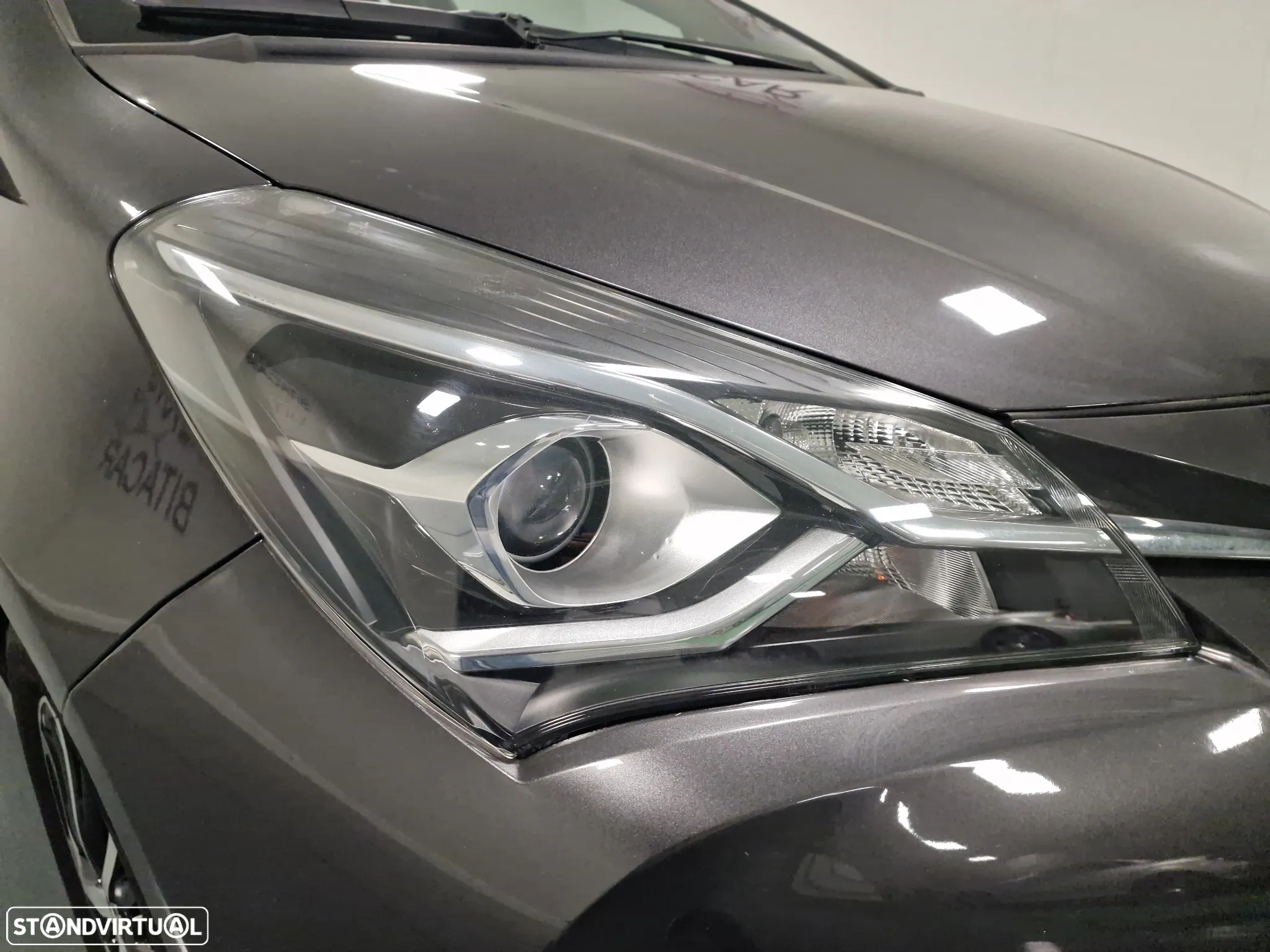 Toyota Yaris 1.5 HSD Comfort - 6