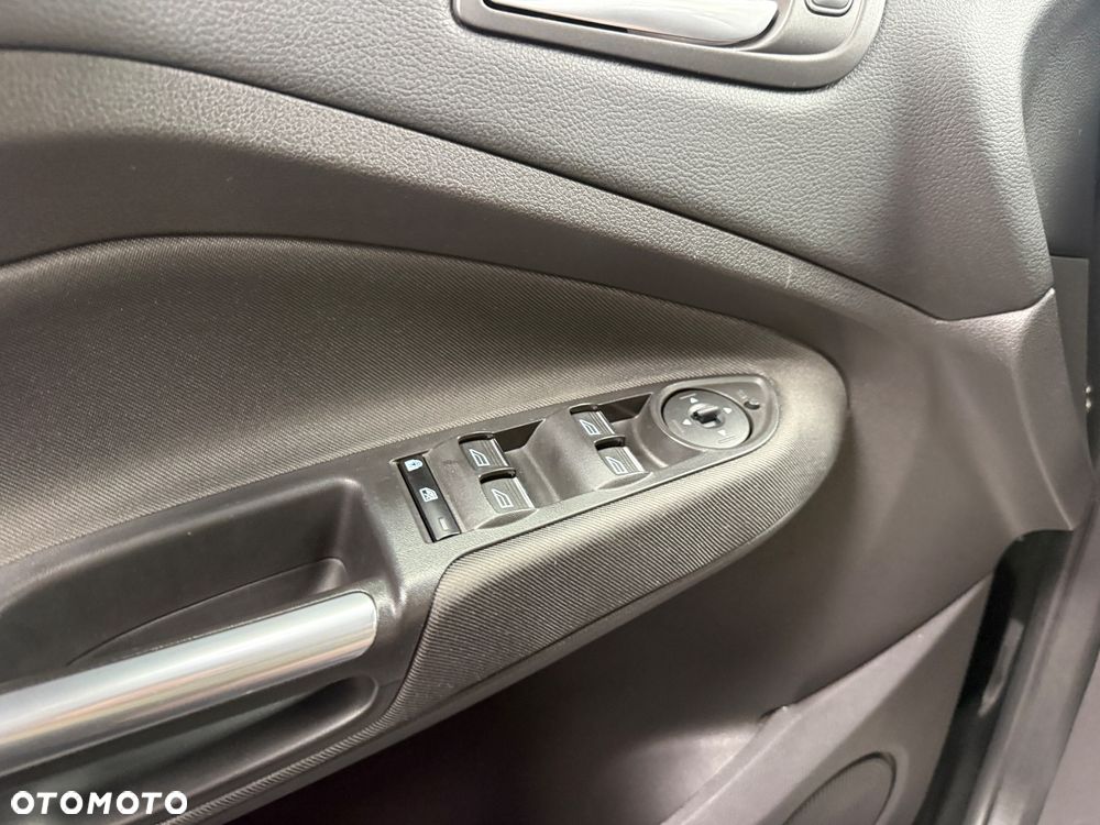 Ford C-MAX - 16