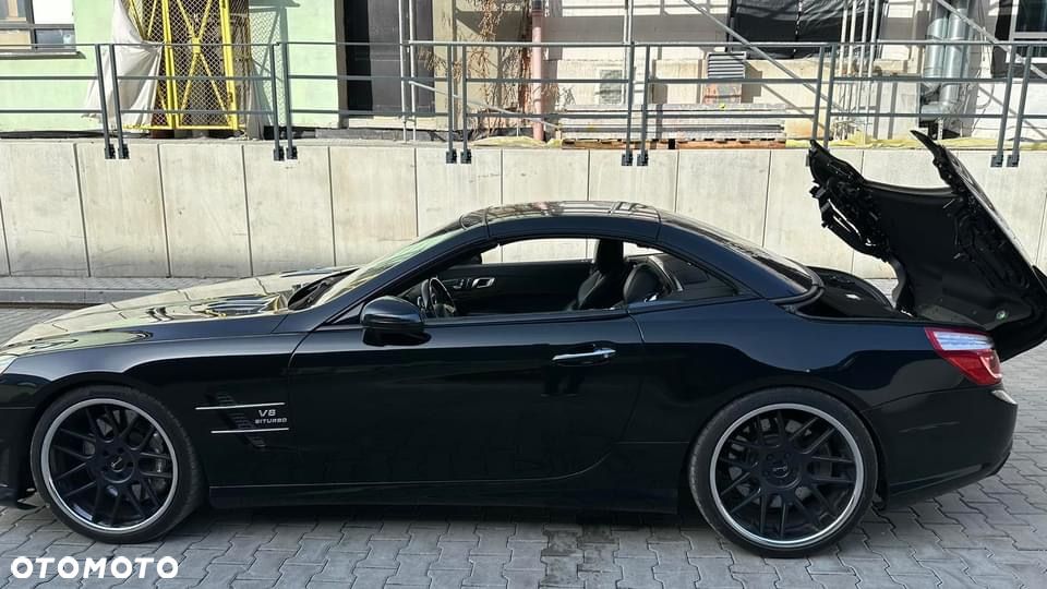 Mercedes-Benz SL 63 AMG - 15