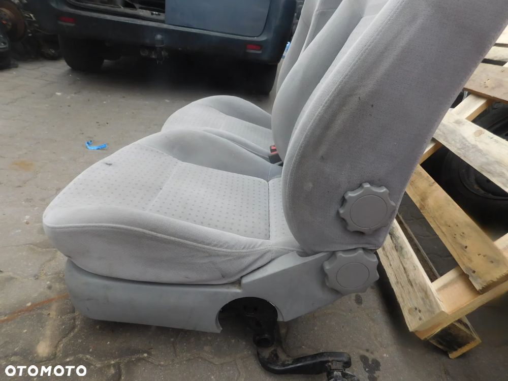 fotele przód VW PASSAT B5 lędźwie - 13