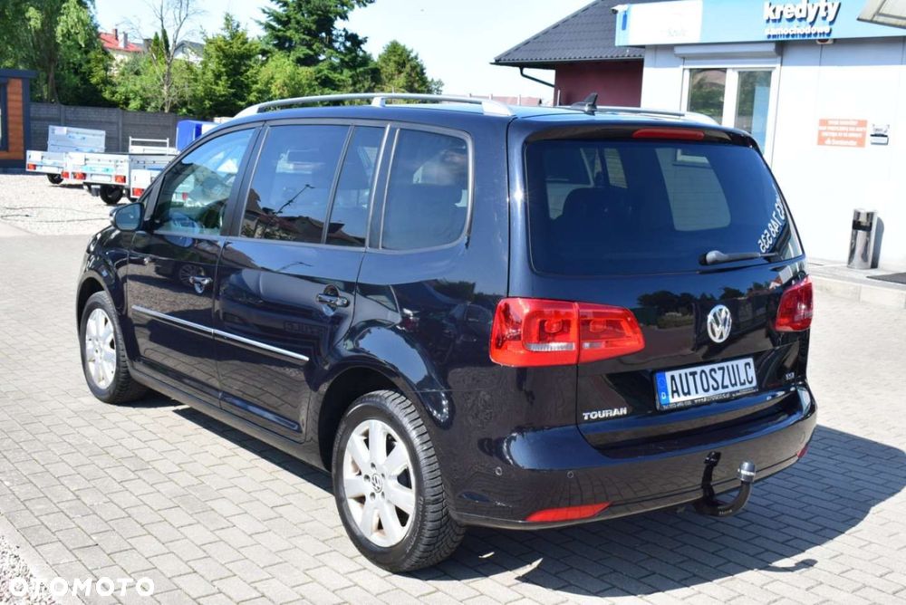 Volkswagen Touran - 8
